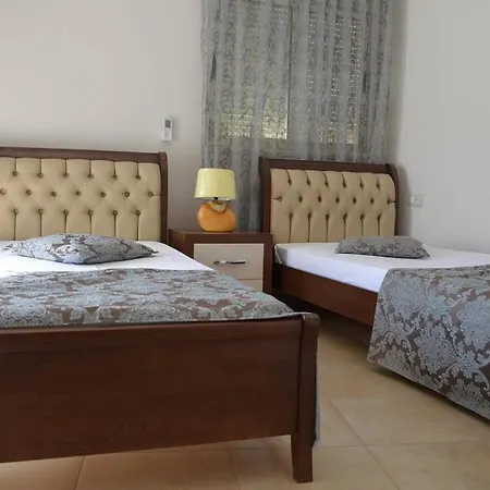 Hotel Ana *